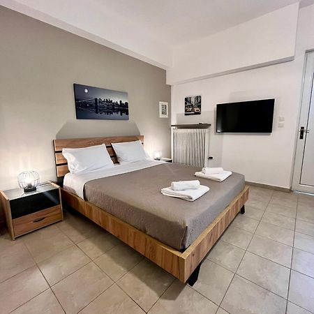 Lia'S Luxury Apartment - Near Airport Koropíon Extérieur photo